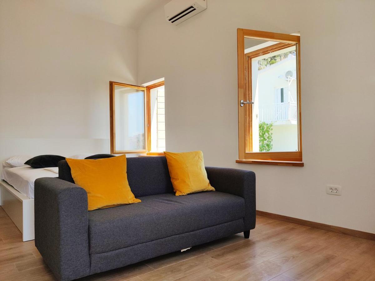 Brand New Apt W Balcony & Perfect Seaview At Center Hvar Town Exterior foto