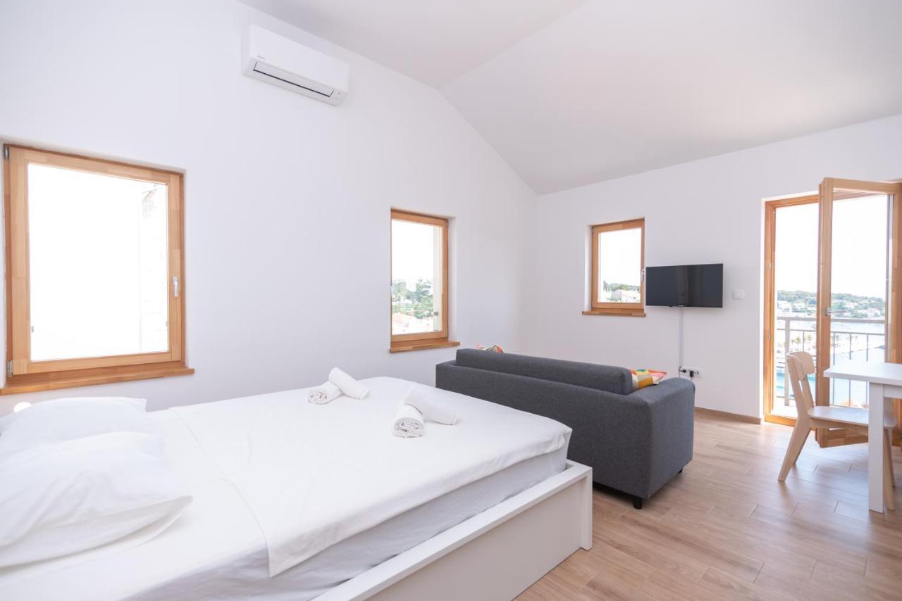 Brand New Apt W Balcony & Perfect Seaview At Center Hvar Town Exterior foto